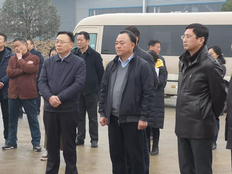 隨州市委、市人大代表團(tuán)蒞臨程力集團(tuán)商用車產(chǎn)業(yè)園視察